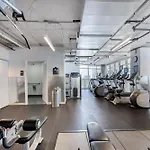 1Br Miami Retreat With Bbq, Pool, & Skyline Views