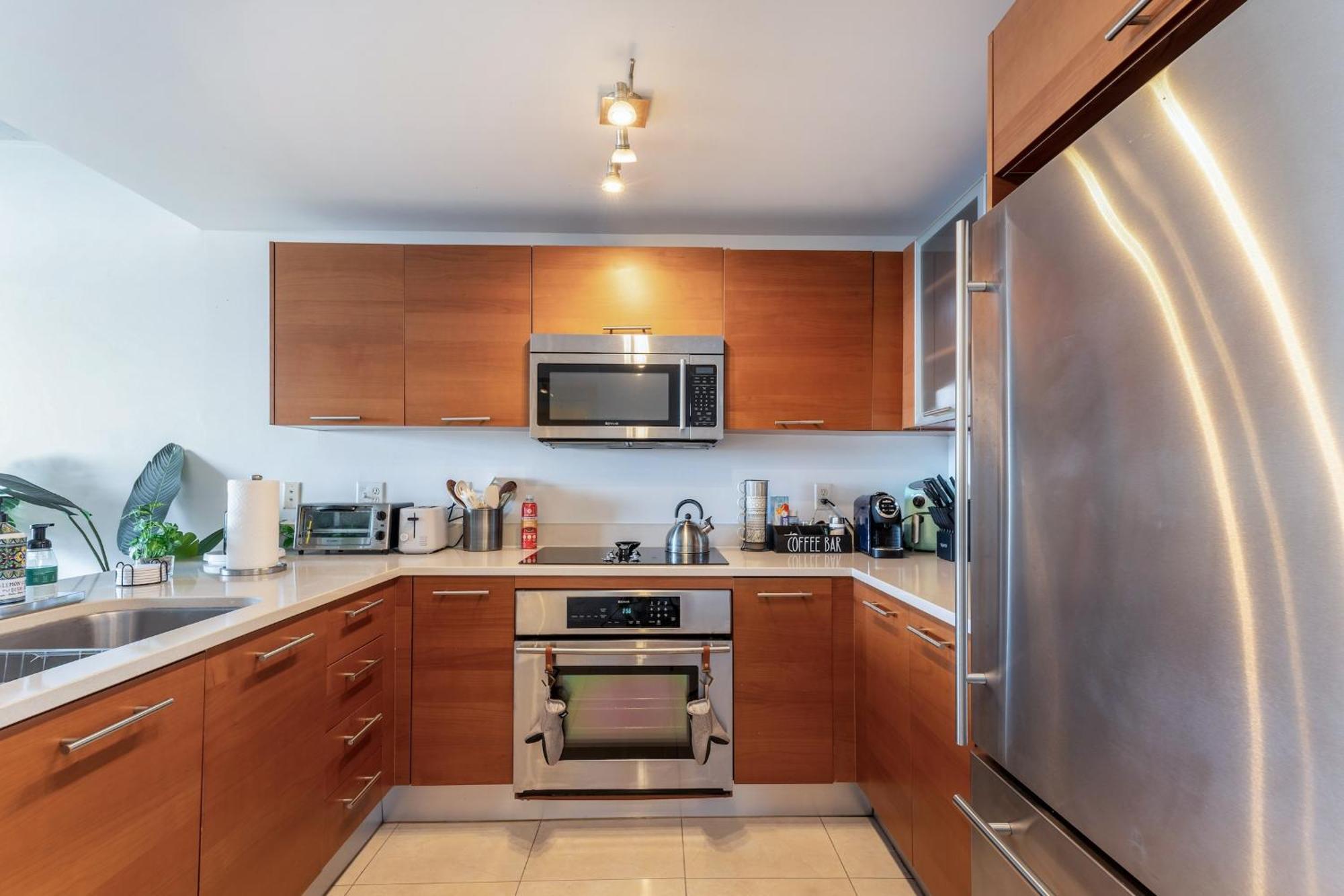 1br Retreat With Bbq, Pool, & Skyline Views Apartment Miami